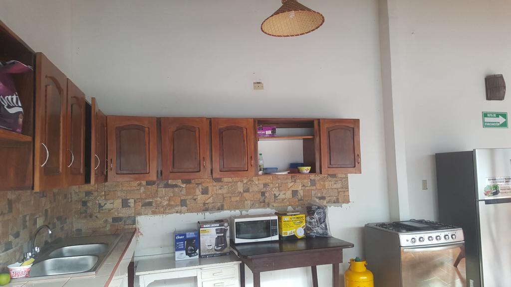 לאון Hostal El Jardin מראה חיצוני תמונה